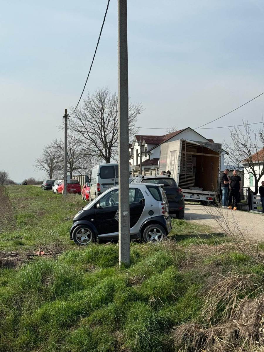 Snajka Darka Lazica sve vreme sedi na kraju ulice Snimili smo scenu koja kida dusu (3).jpg