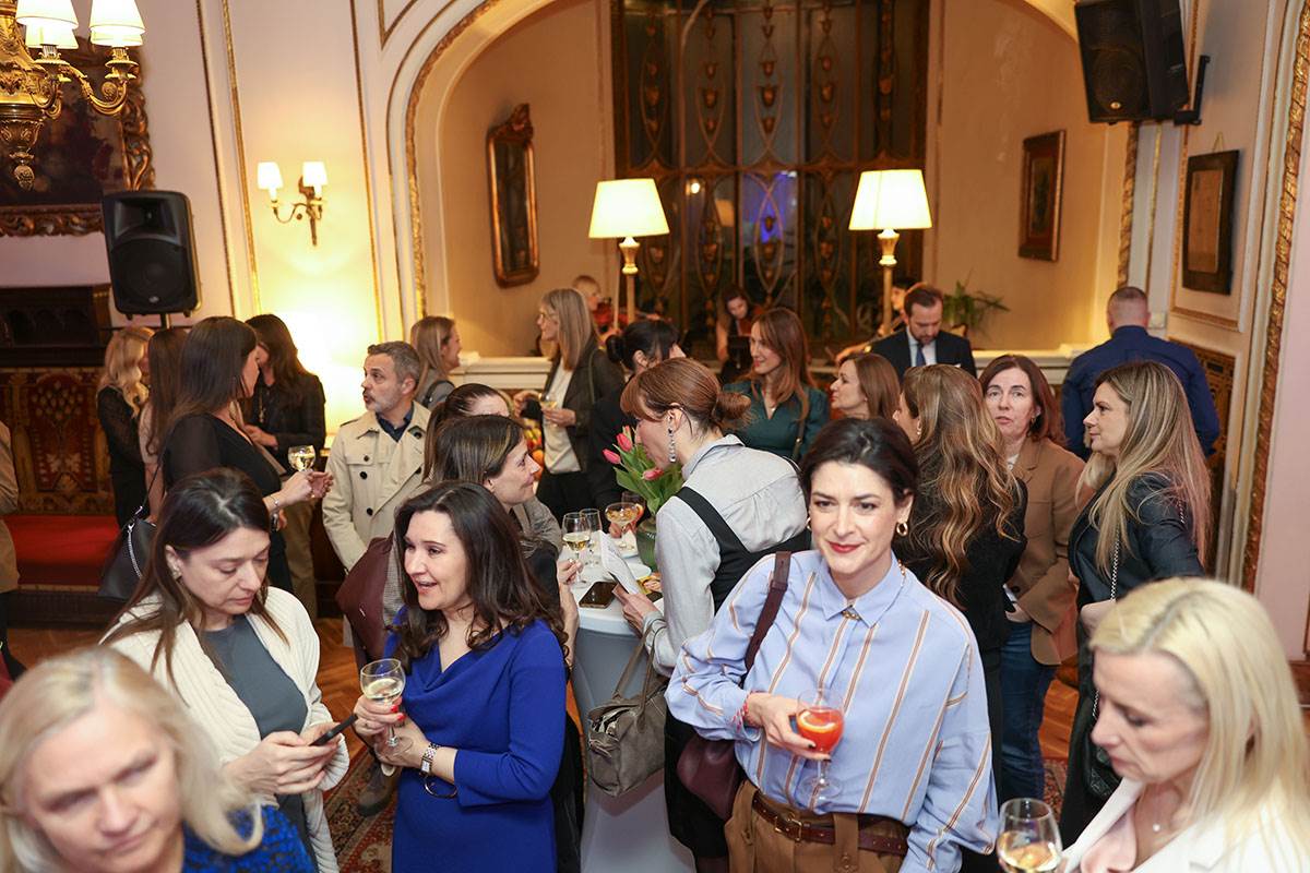 HMCL0131 - Autor Nemanja Nikolić copy.jpg