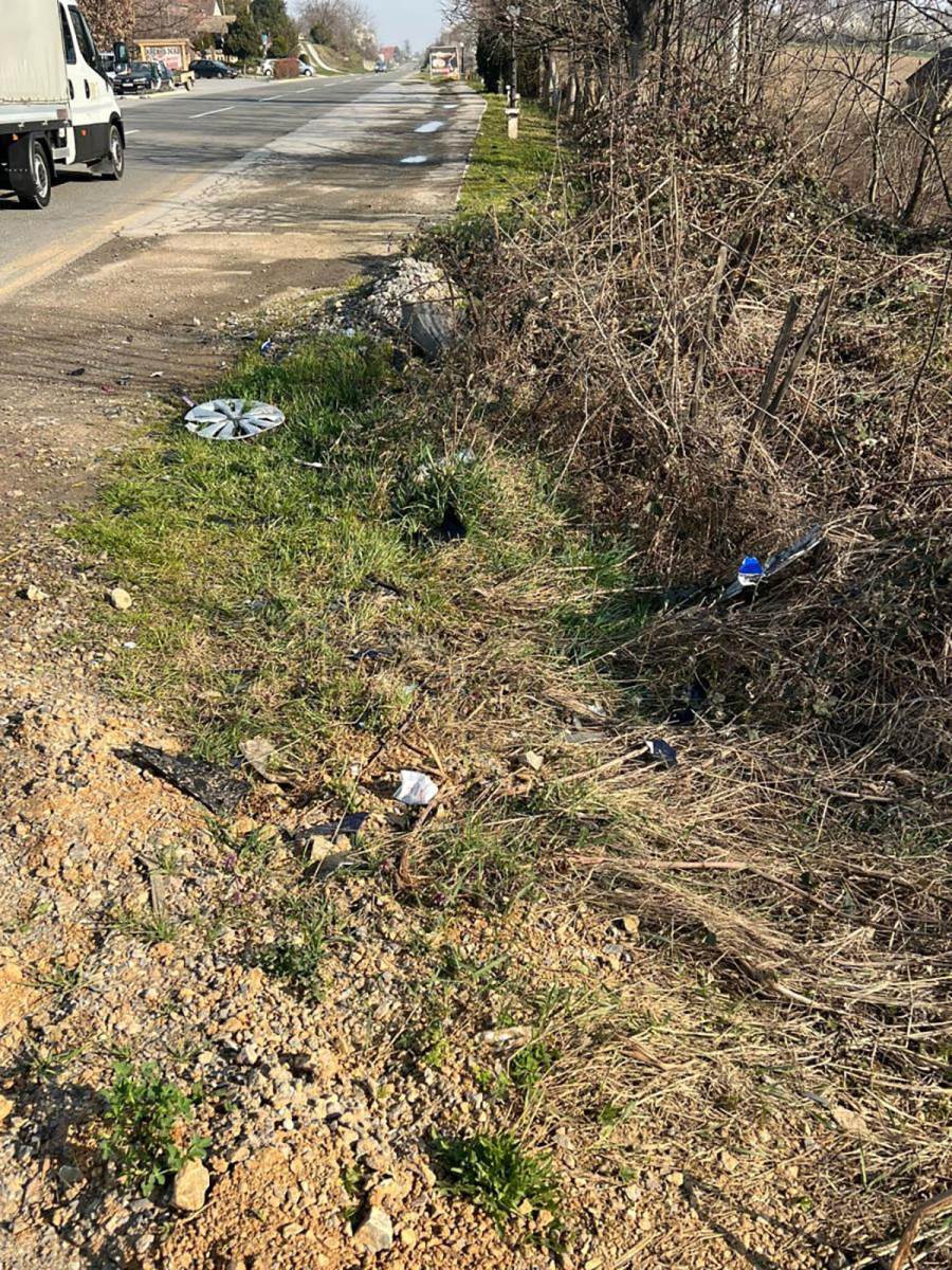 Mesto nesreće gde je stradao Dragan Lazić, jutro posle (6).jpg