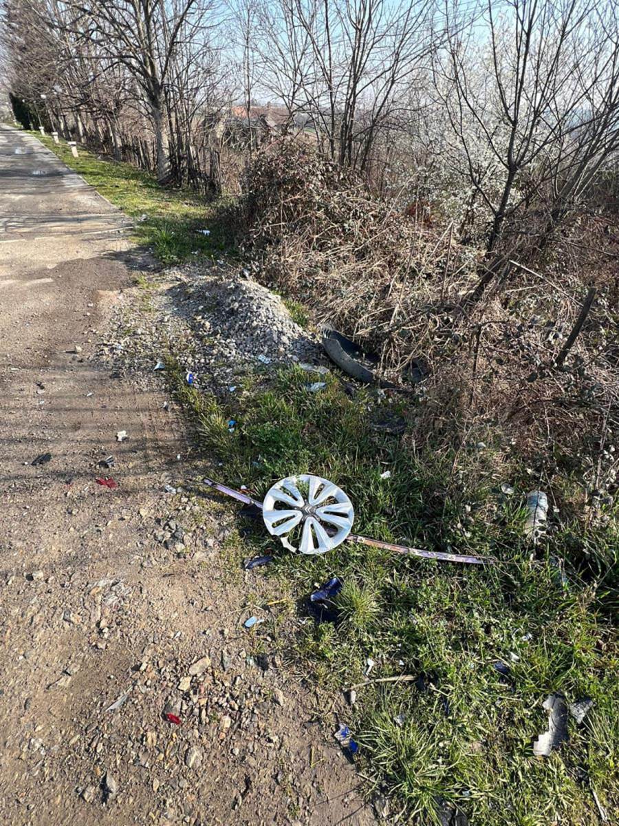 Mesto nesreće gde je stradao Dragan Lazić, jutro posle (8).jpg