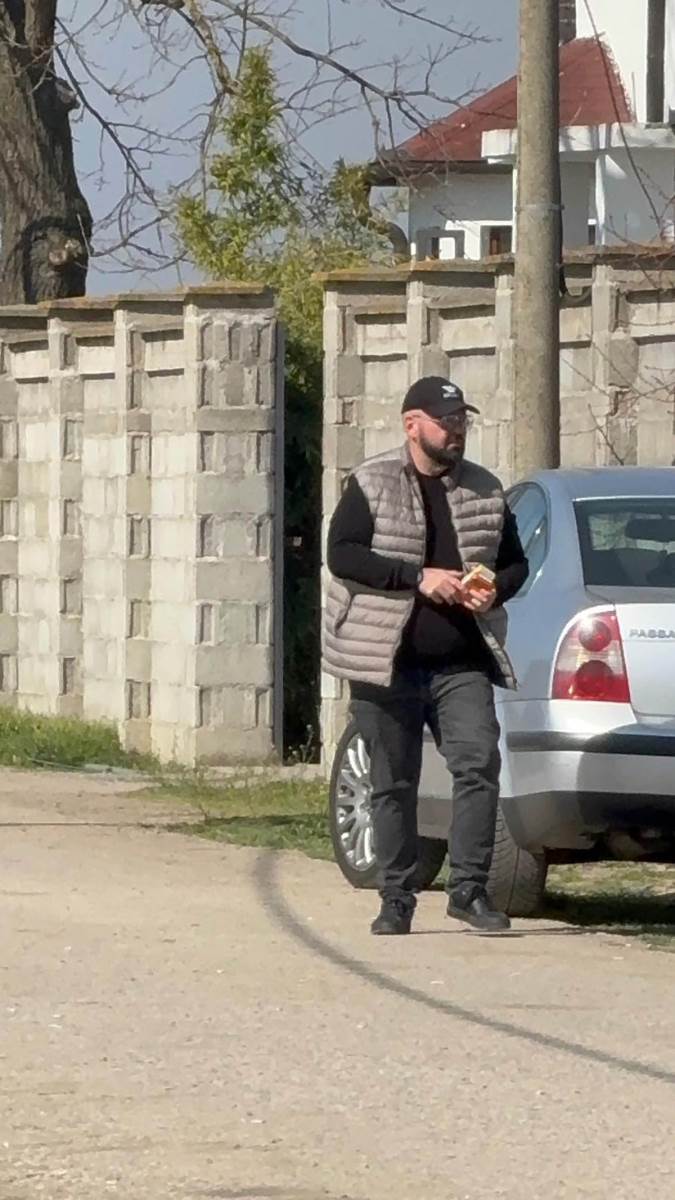 Dečko Branke Lazić, Darkove majke (3).jpg