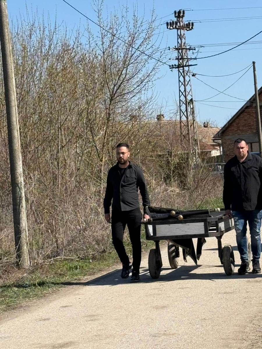 sahrana Dragan Lazić (1).jpg