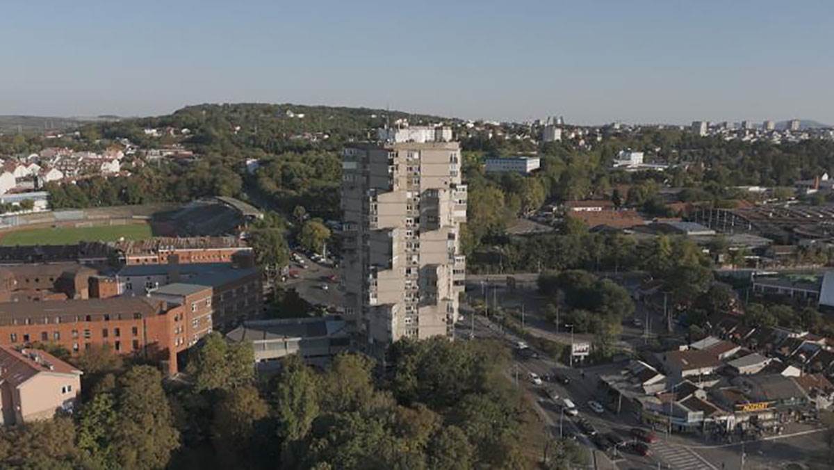 Zgrada od 17 spratova (2).jpg