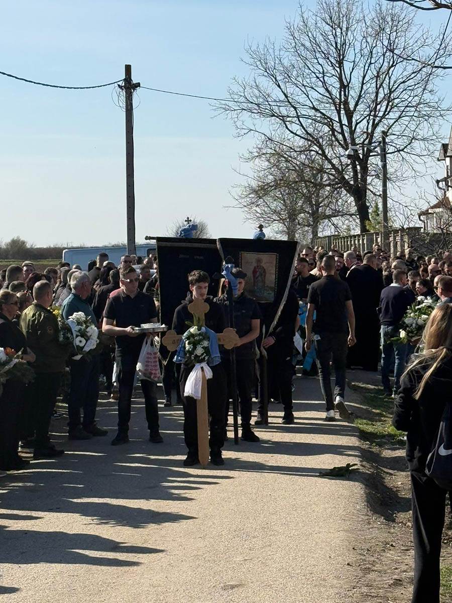 sahrana Dragan Lazić (2).jpg