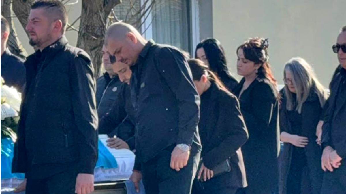 Dragan Lazić sahrana povorka Darko Lazić.jpg