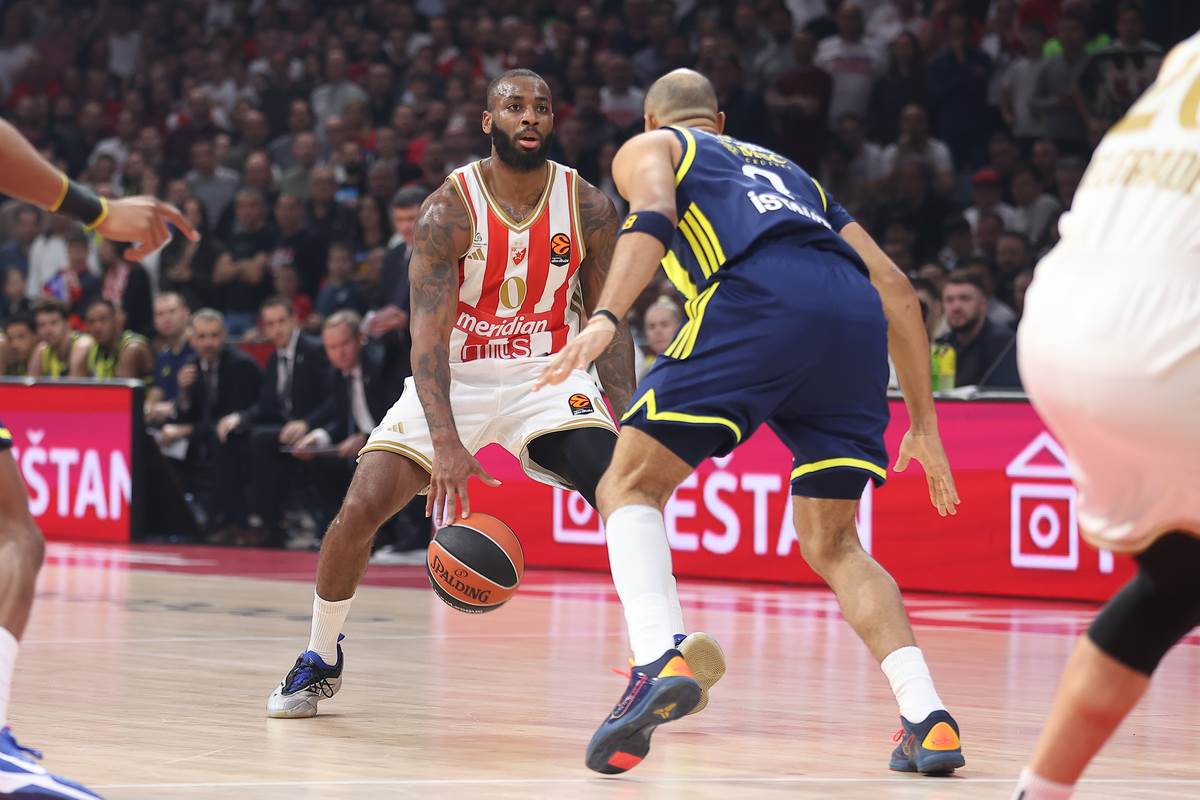 Crvena zvezda - Fenerbahče  (2).JPG