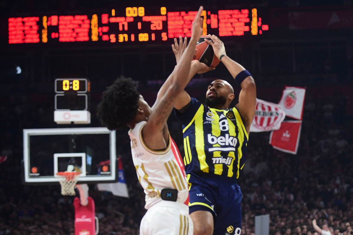 Crvena zvezda - Fenerbahče  (1).jpg