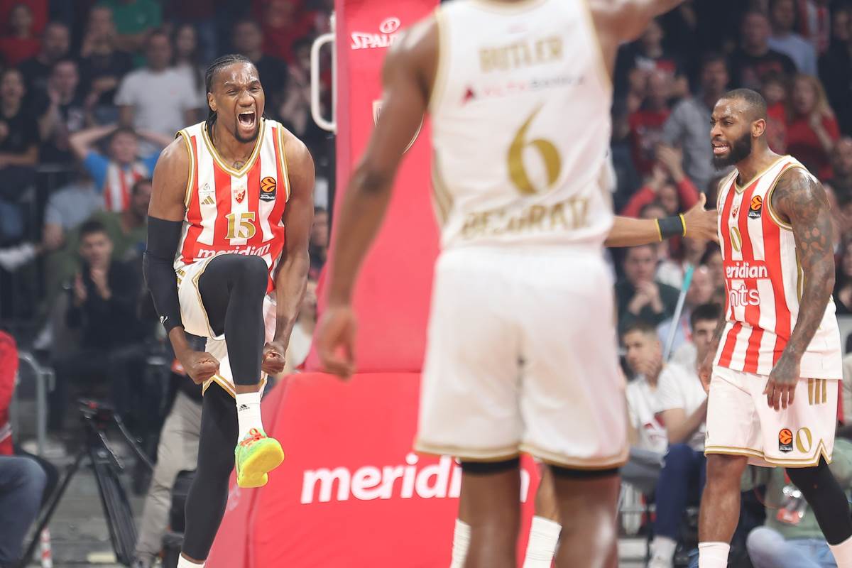 Crvena zvezda - Fenerbahče (53).JPG