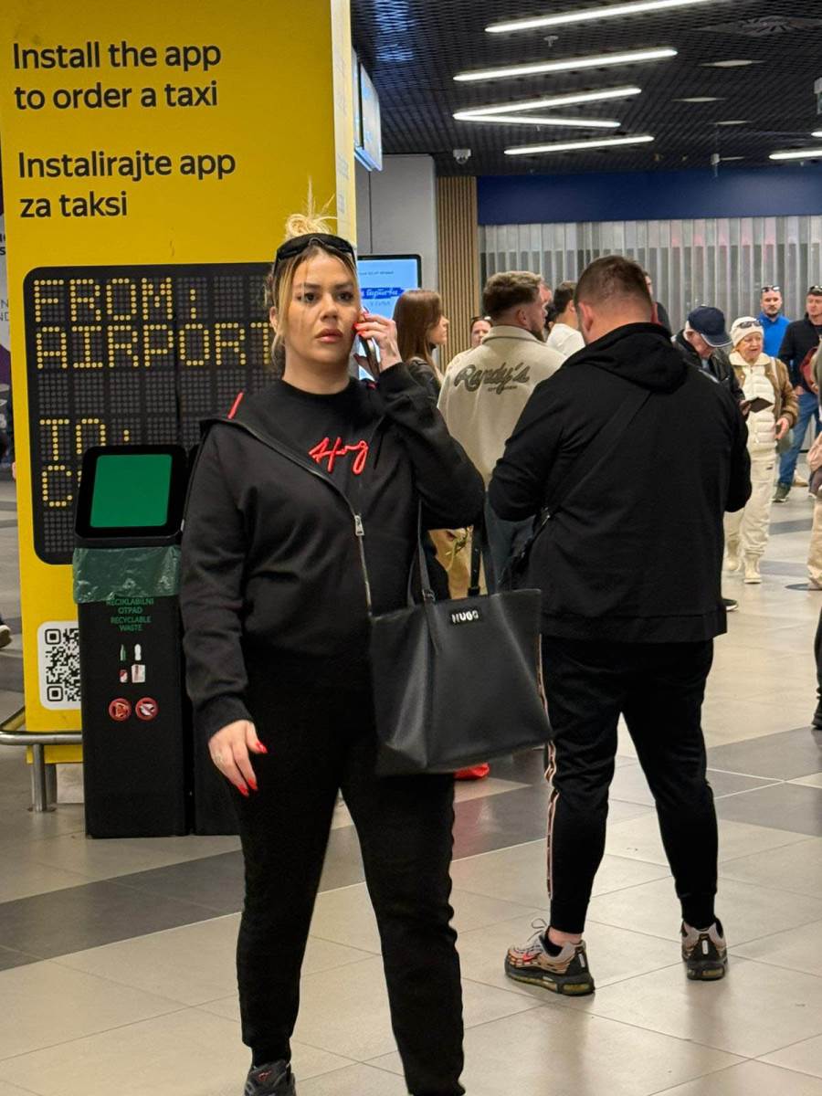 Slikali smo bivsu snajku Zorice Brunclik na aerodromu sa novim muzem Ovako Vanja danas izgleda (3).jpg