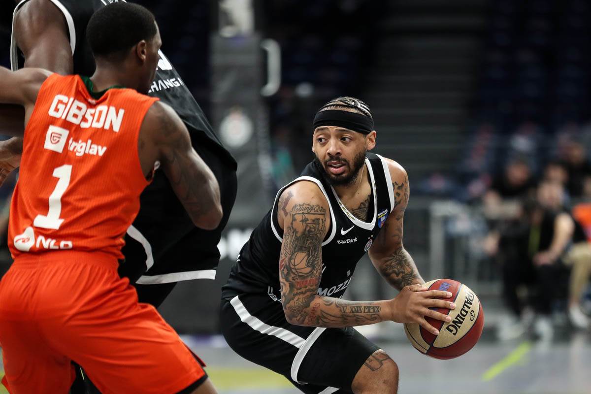 Partizan - Cedevita Olimpija (2).jpg