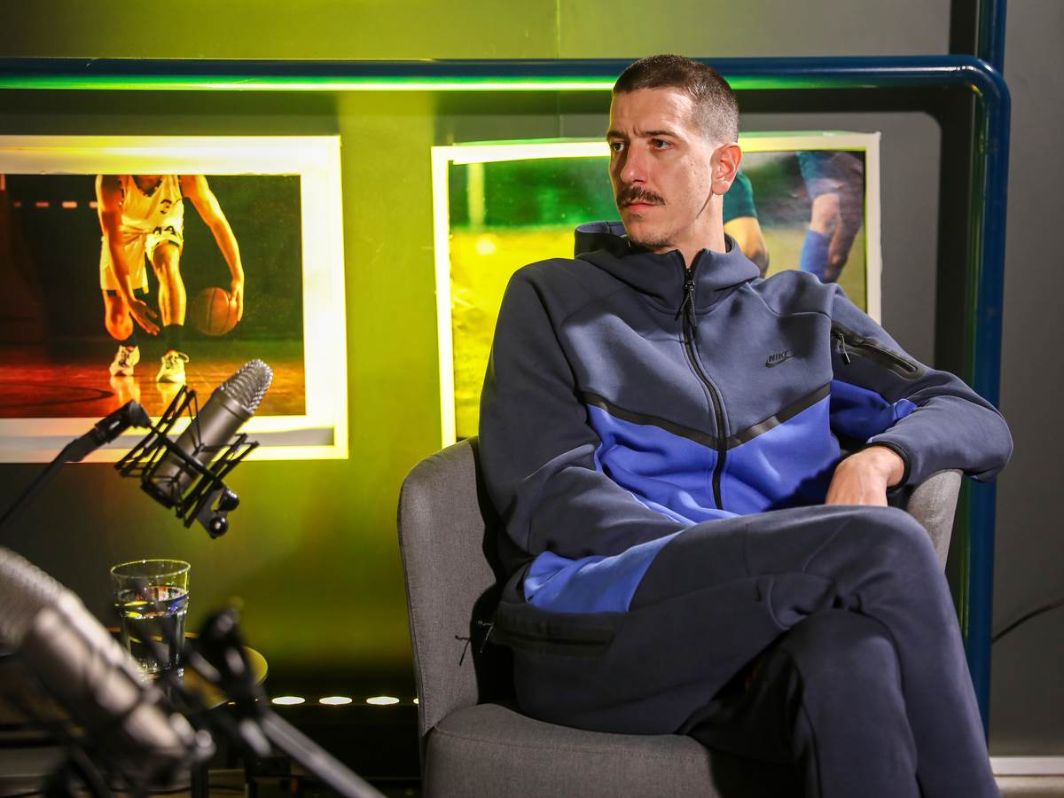 Strahinja Stojačić