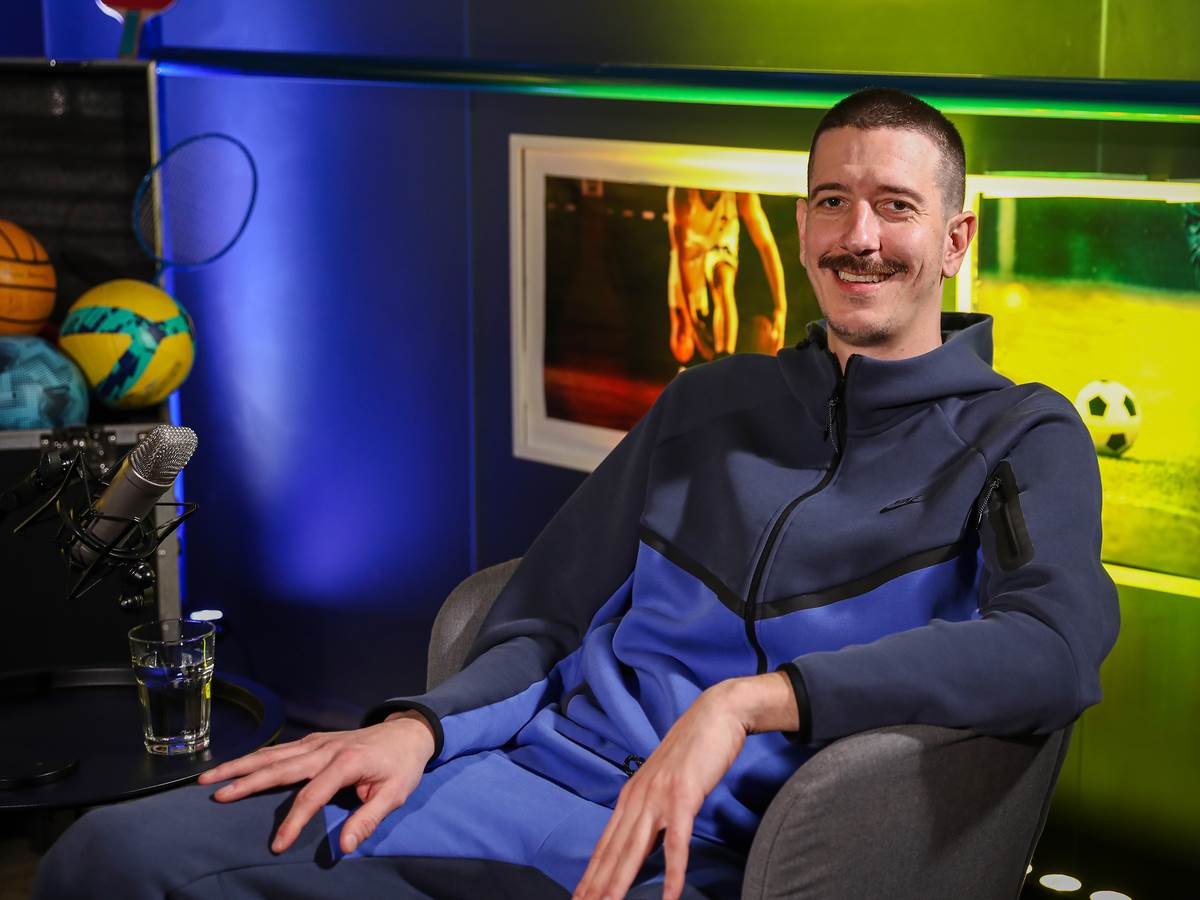 Strahinja Stojačić