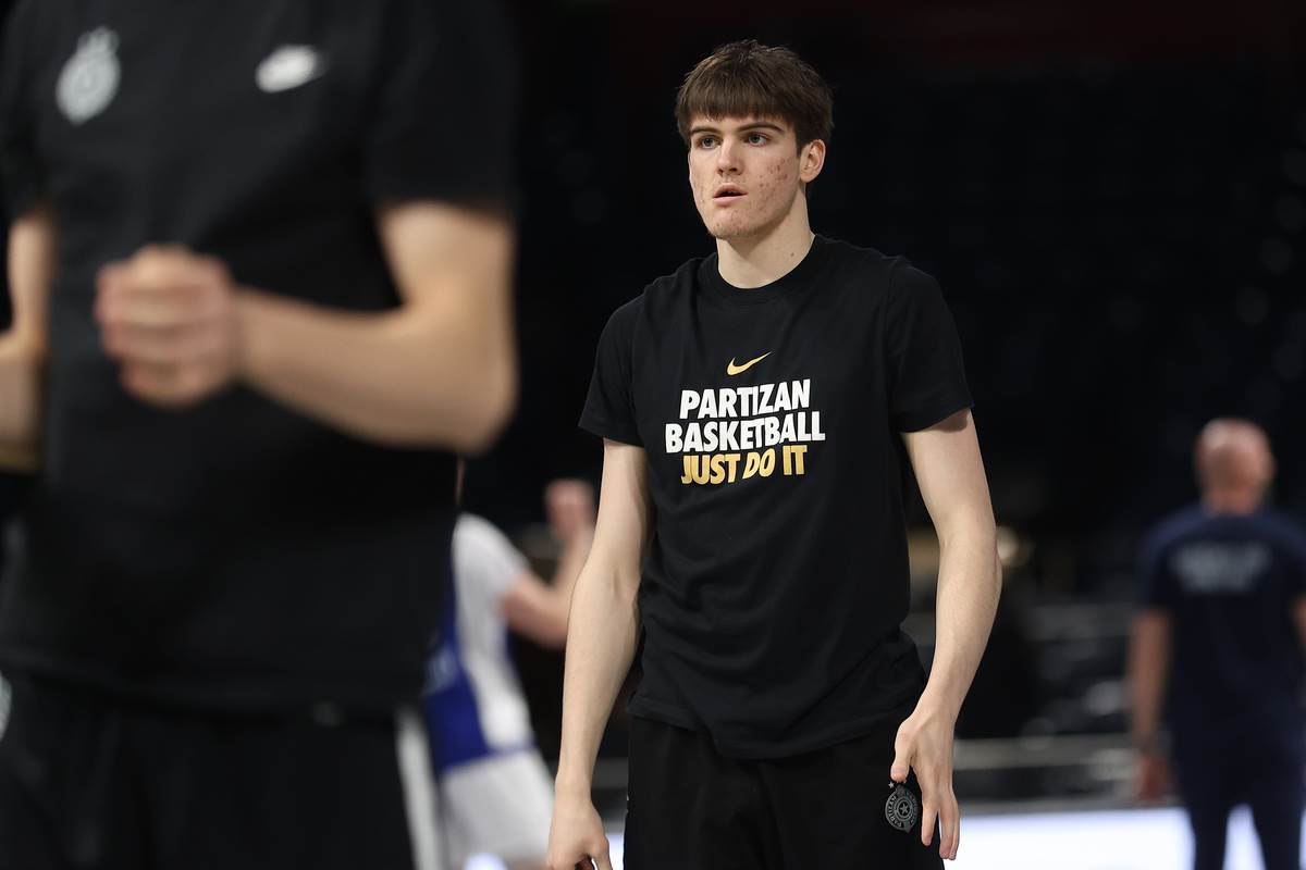 Uroš Mijailović mladi košarkaš Partizana