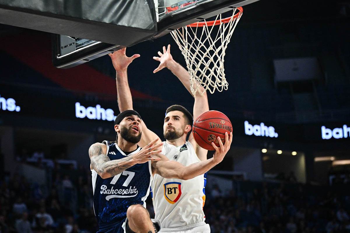 Bahčešehir - Kluž (2).jpg