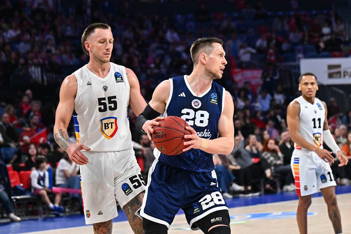 Bahčešehir - Kluž (4).jpg