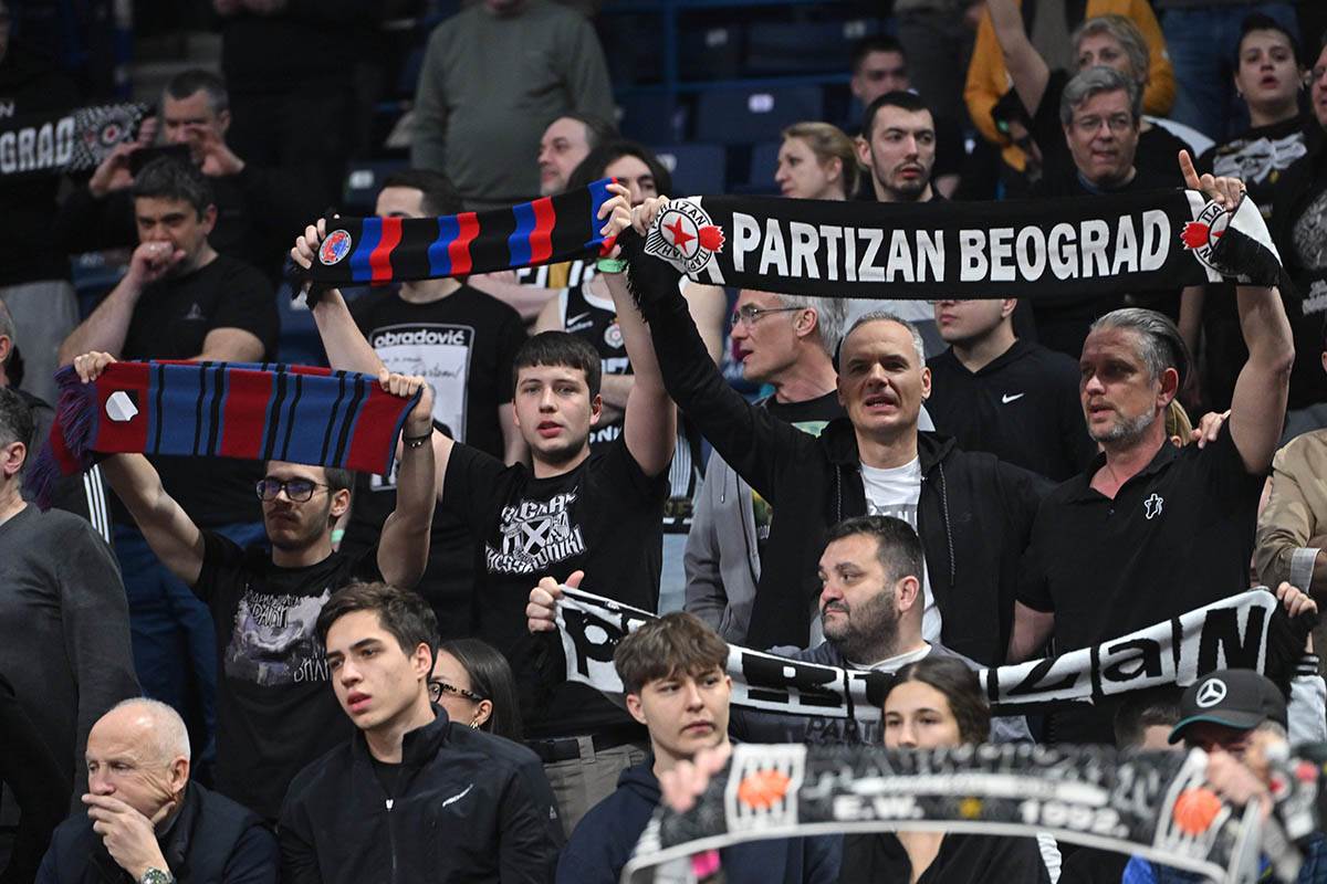 Partizan-Dubai (3).jpg