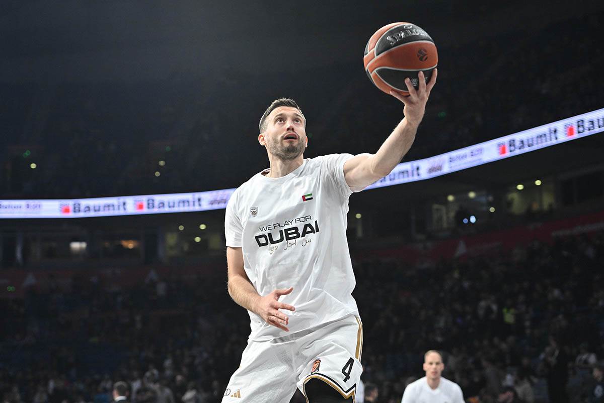Partizan-Dubai (18).jpg