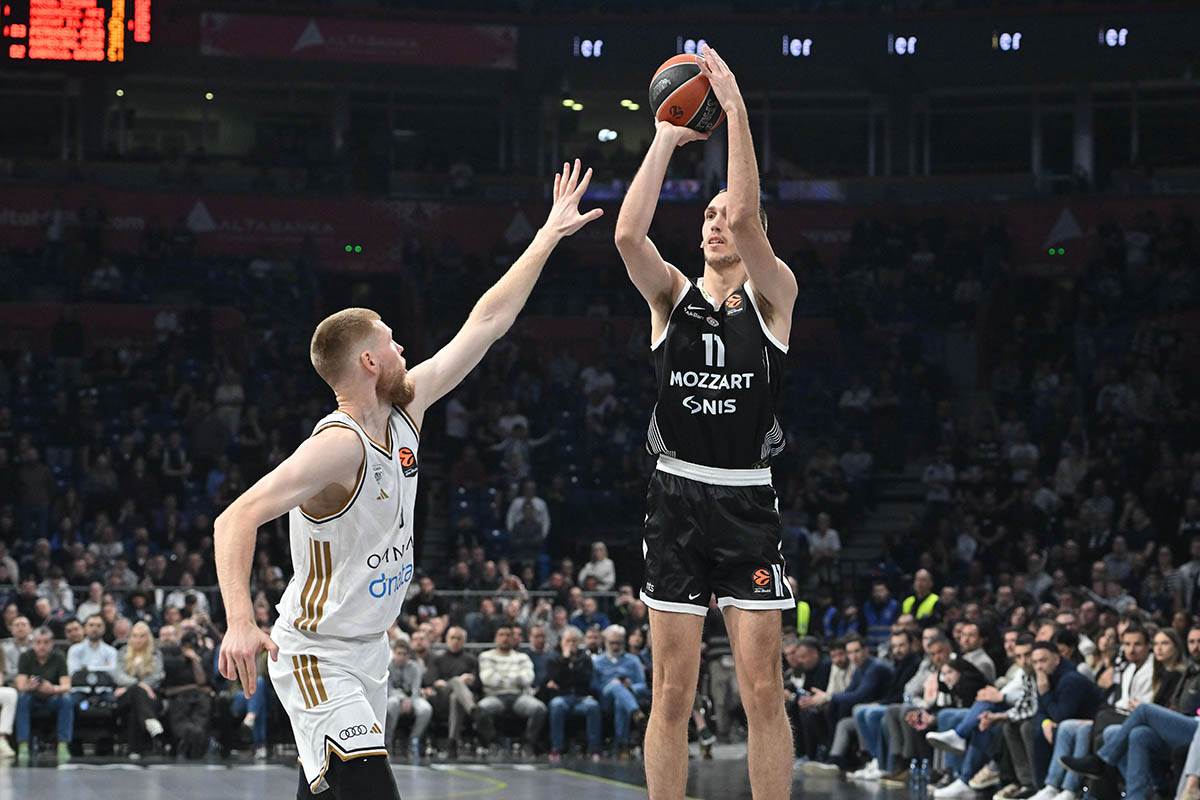 Partizan-Dubai (2).jpg