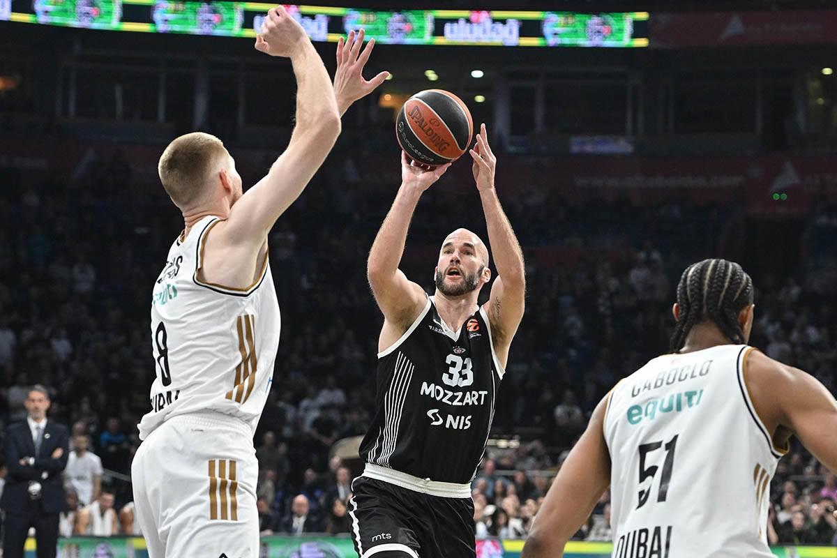 Partizan-Dubai (4).jpg