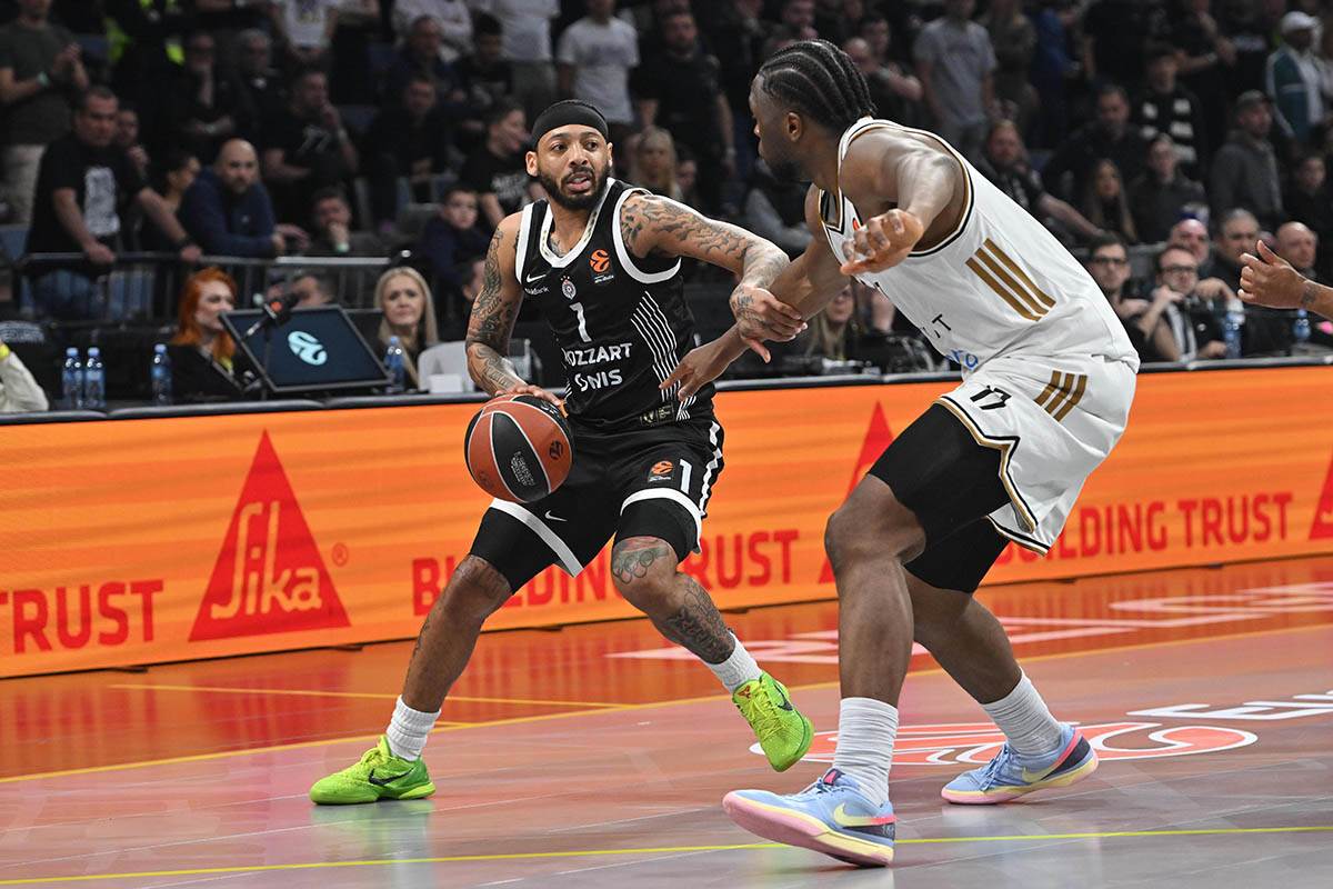 Partizan-Dubai (12).jpg