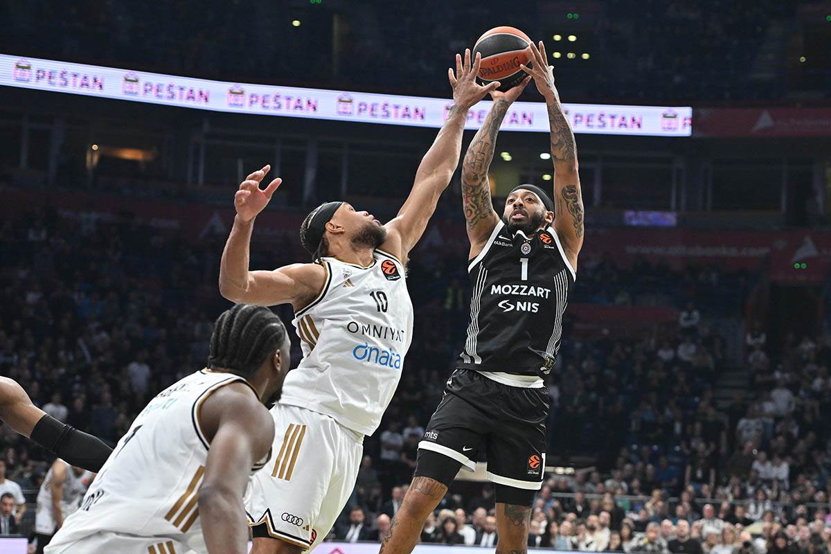 Partizan-Dubai (13).jpg