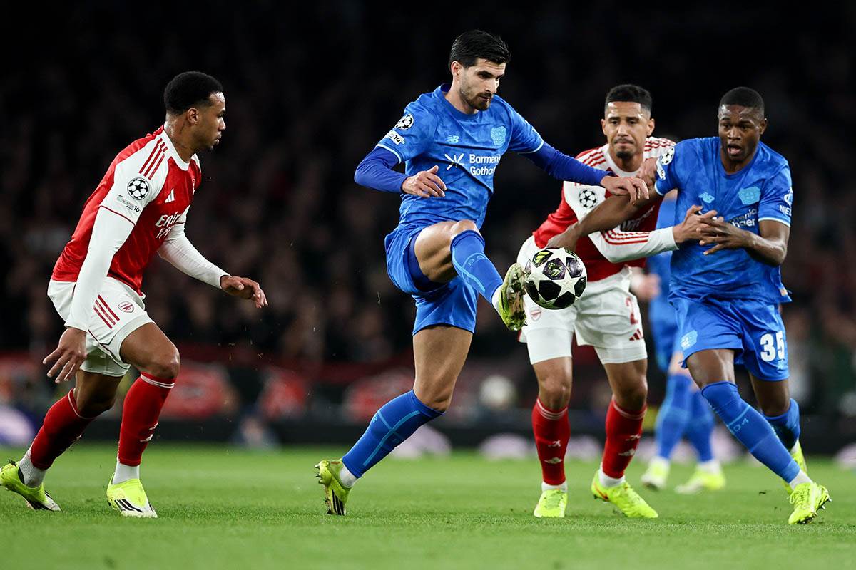 Arsenal - Bajer (6).jpg