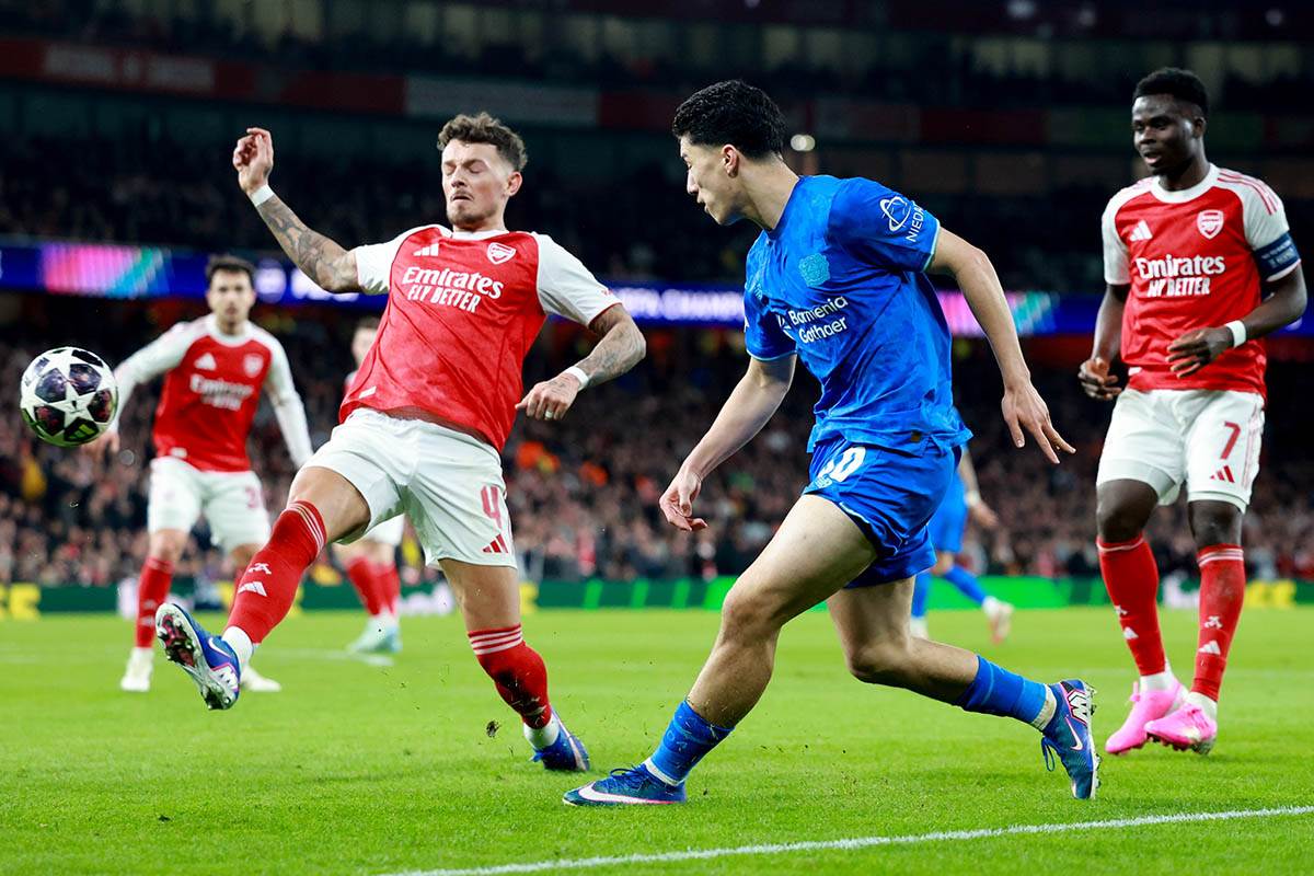 Arsenal - Bajer (12).jpg