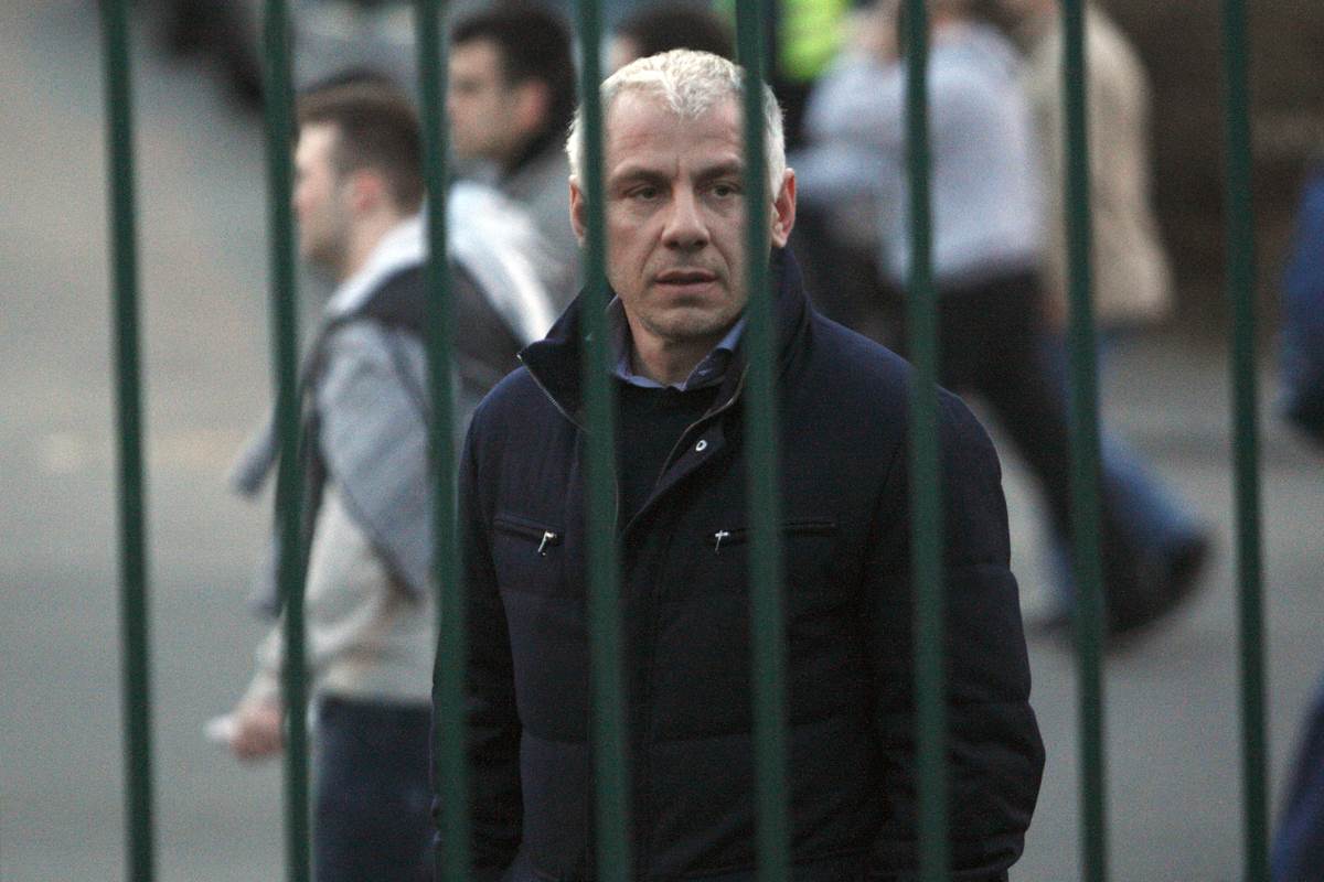 Vladimir Jugović pred stadionom Crvene zvezde