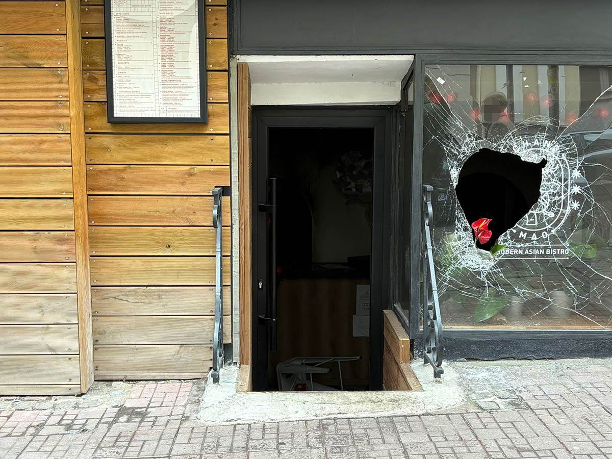 Bačena zapaljiva materija u tajlandski restoran u Kondinoj ulici (4).jpg