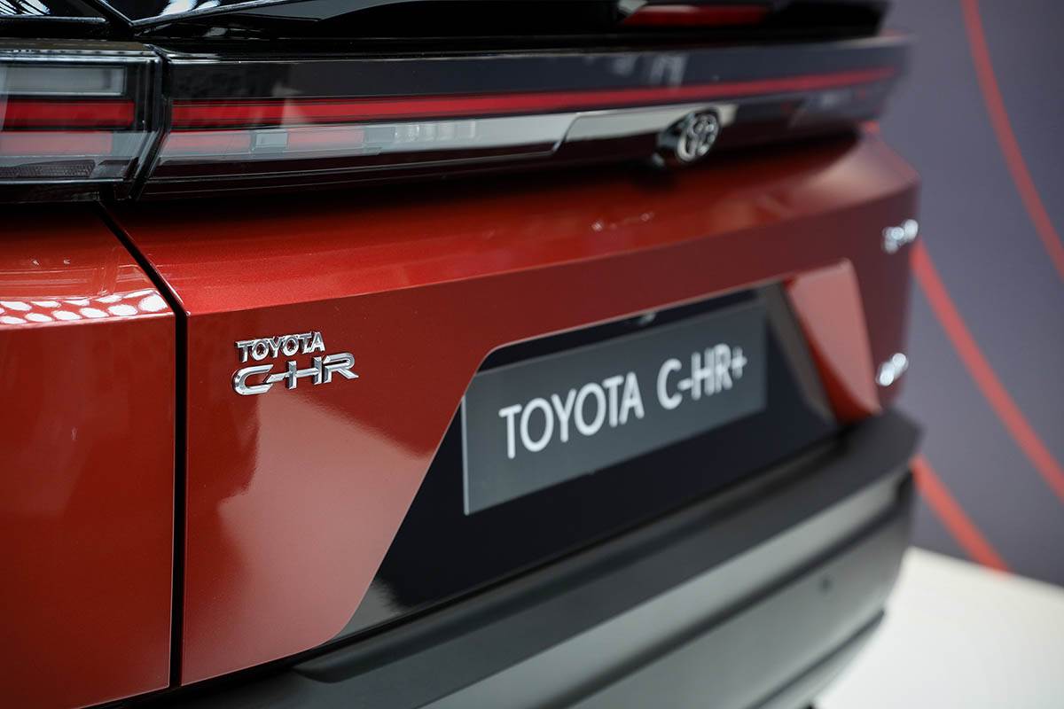 Toyota C-HR+ (6).jpg