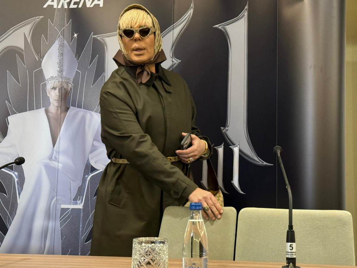 Boki 13 na konferenciji povodom koncerta u Areni (2).jpeg