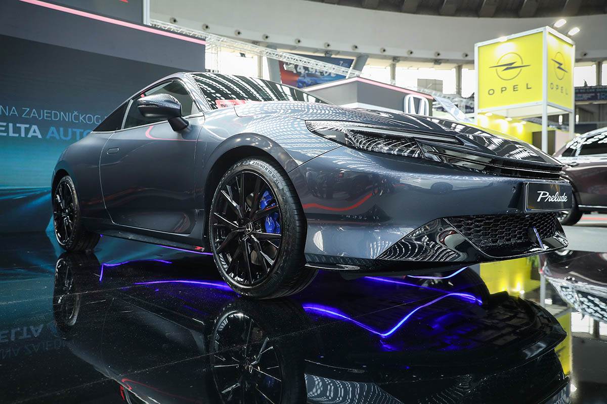 Honda Prelude (4).jpg