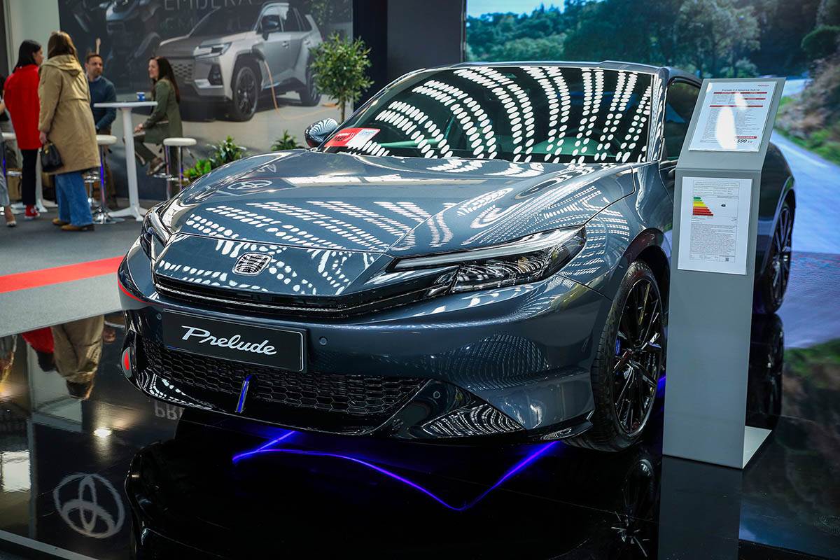 Honda Prelude (5).jpg