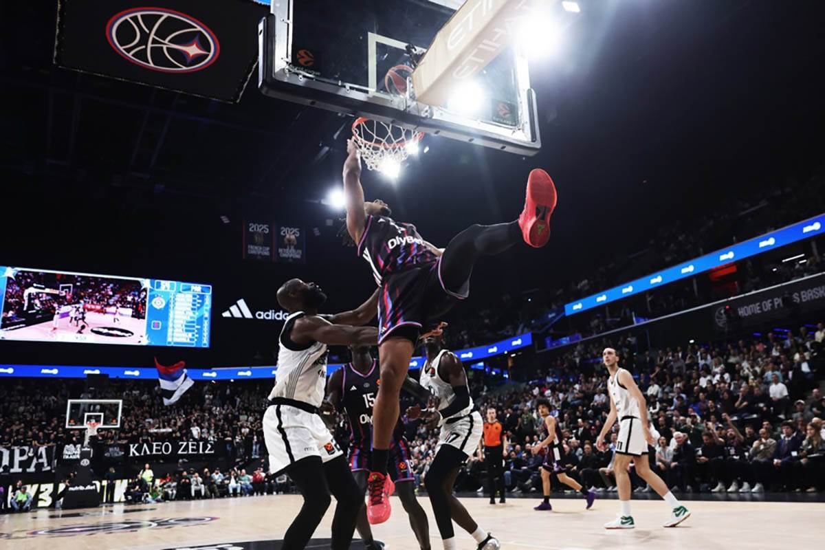 Partizan - Pariz (1).jpg