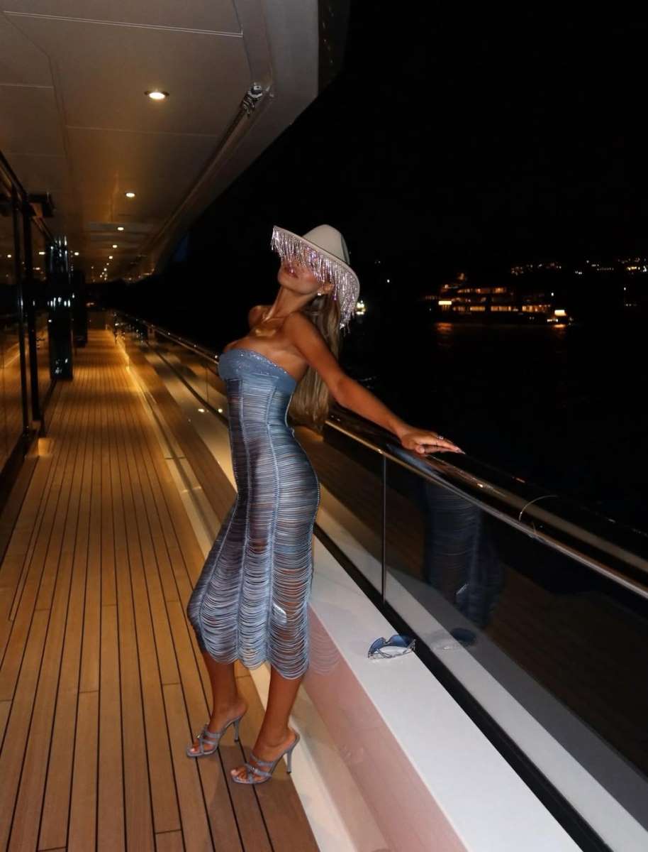 Can take the girl outta Louisiana ….. #cowgirlsinthemed 🤠  🌊 (1).jpg