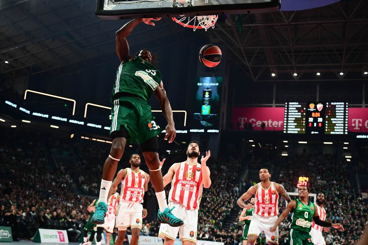 Crvena Zvezda - Panatinaikos (11).jpg