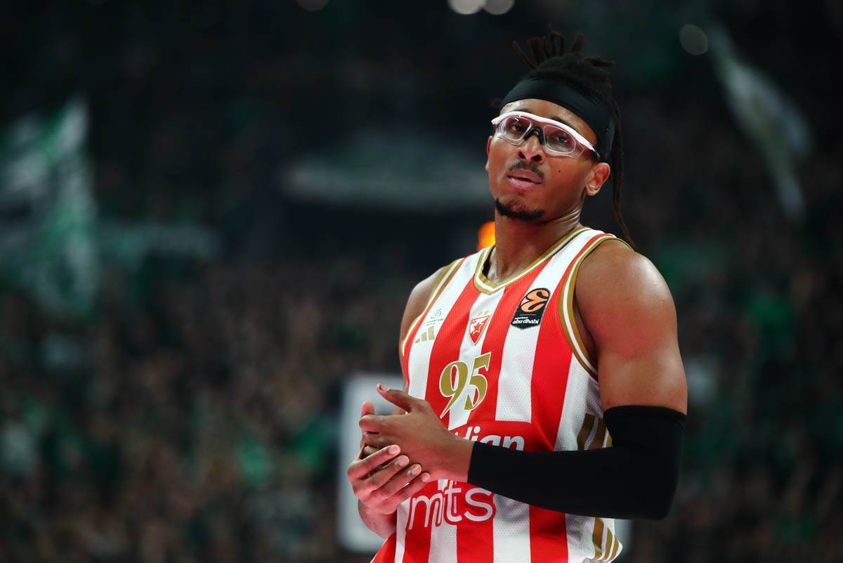 Crvena Zvezda - Panatinaikos (2).jpg