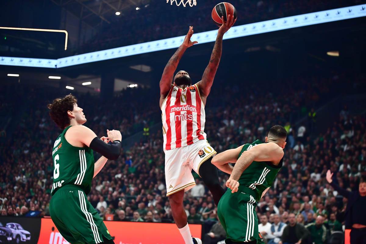 Crvena Zvezda - Panatinaikos (4).jpg