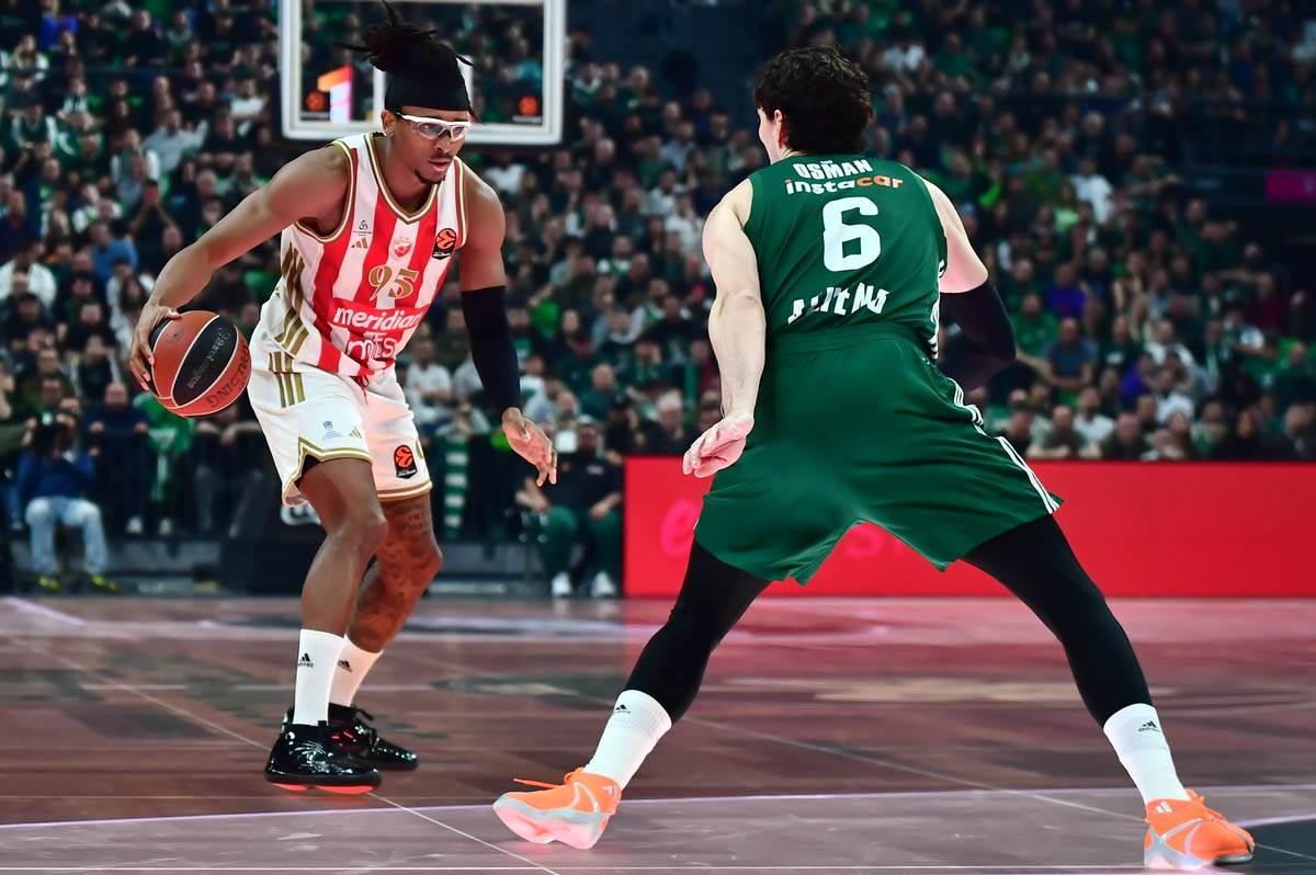 Crvena Zvezda - Panatinaikos (11).jpg