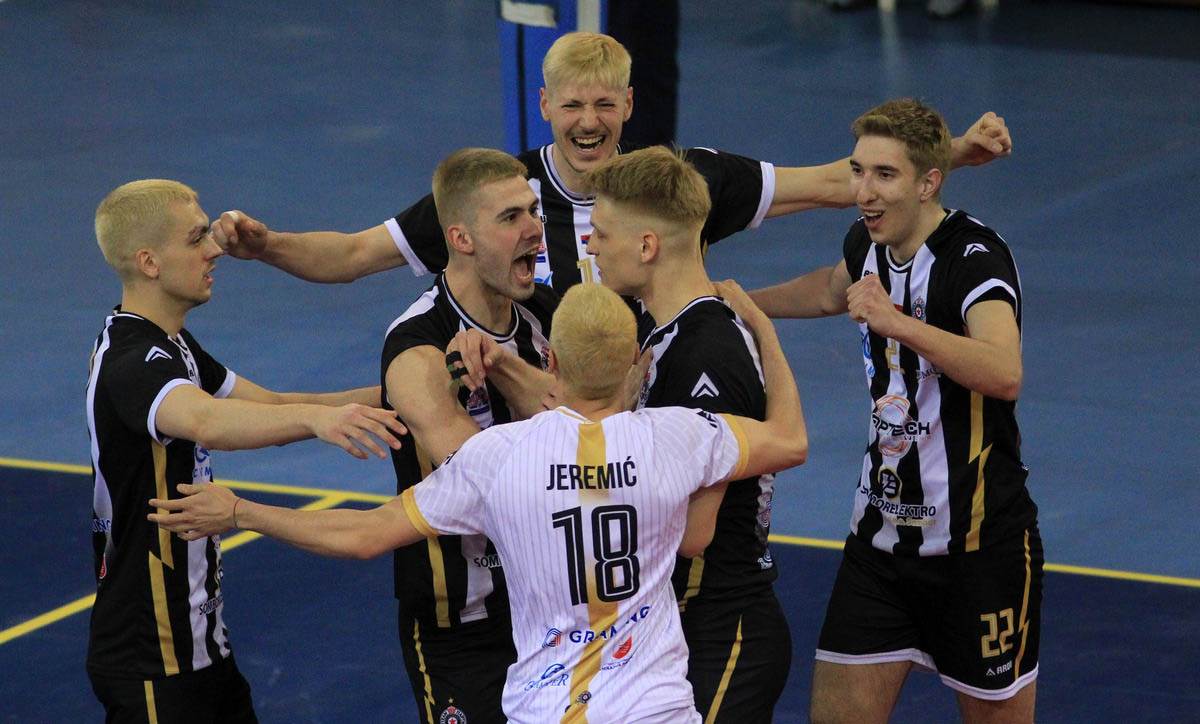 Crvena Zvezda - Partizan odbojka (13).jpg