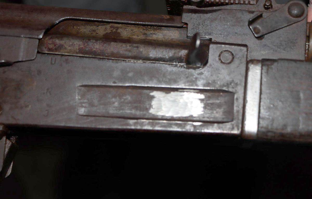 Oružje pronađeno u automobilu (4).jpg