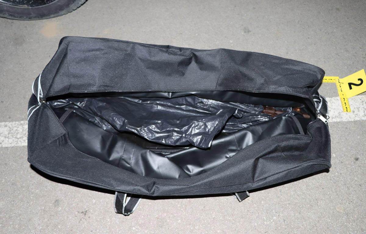 Oružje pronađeno u automobilu (5).jpg