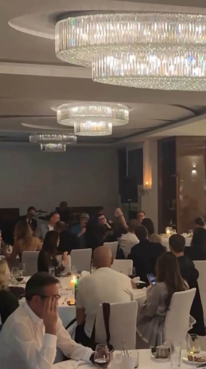 Haris Džinović proslava Bajrama u vili na Senjaku (3).jpg