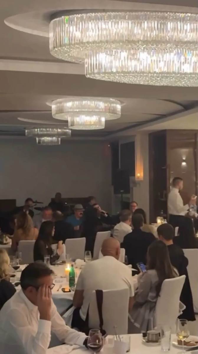 Haris Džinović proslava Bajrama u vili na Senjaku (4).jpg