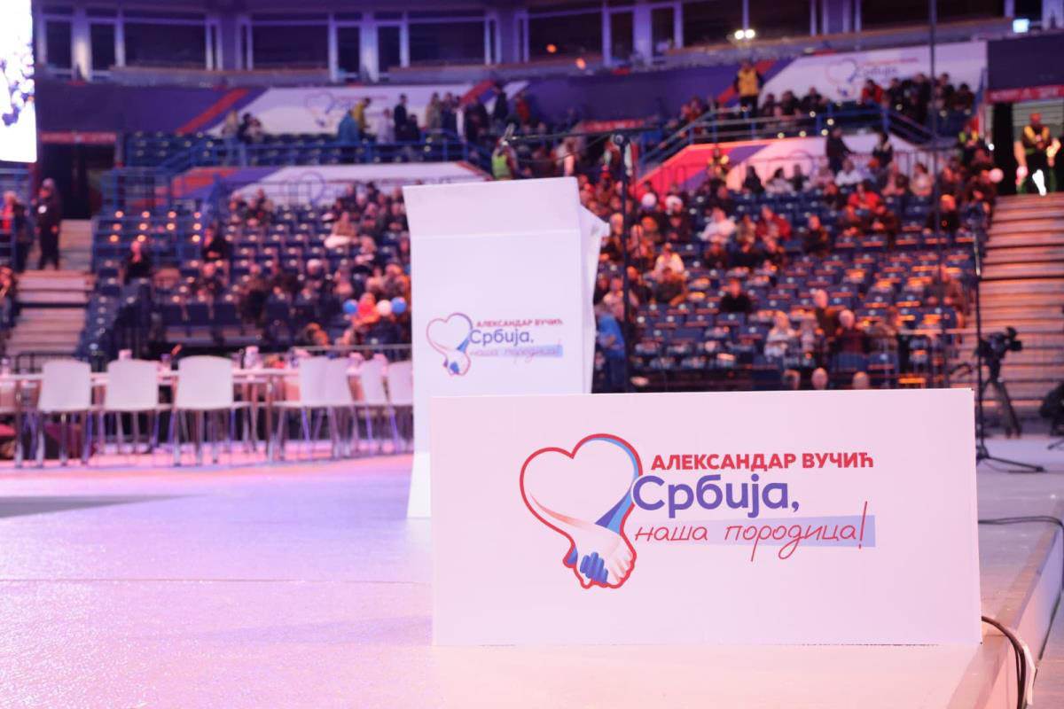 veliki skup SNS u Areni (6).jpg