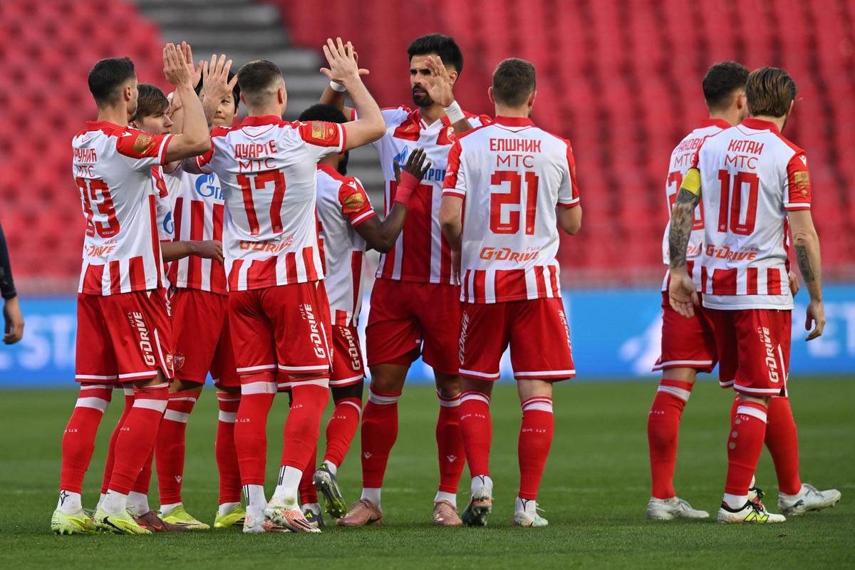 Crvena Zvezda - Radnički Niš (3).jpg