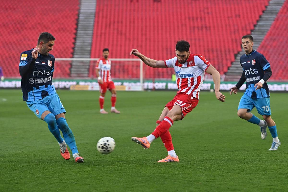 Crvena Zvezda - Radnički Niš (2).jpg