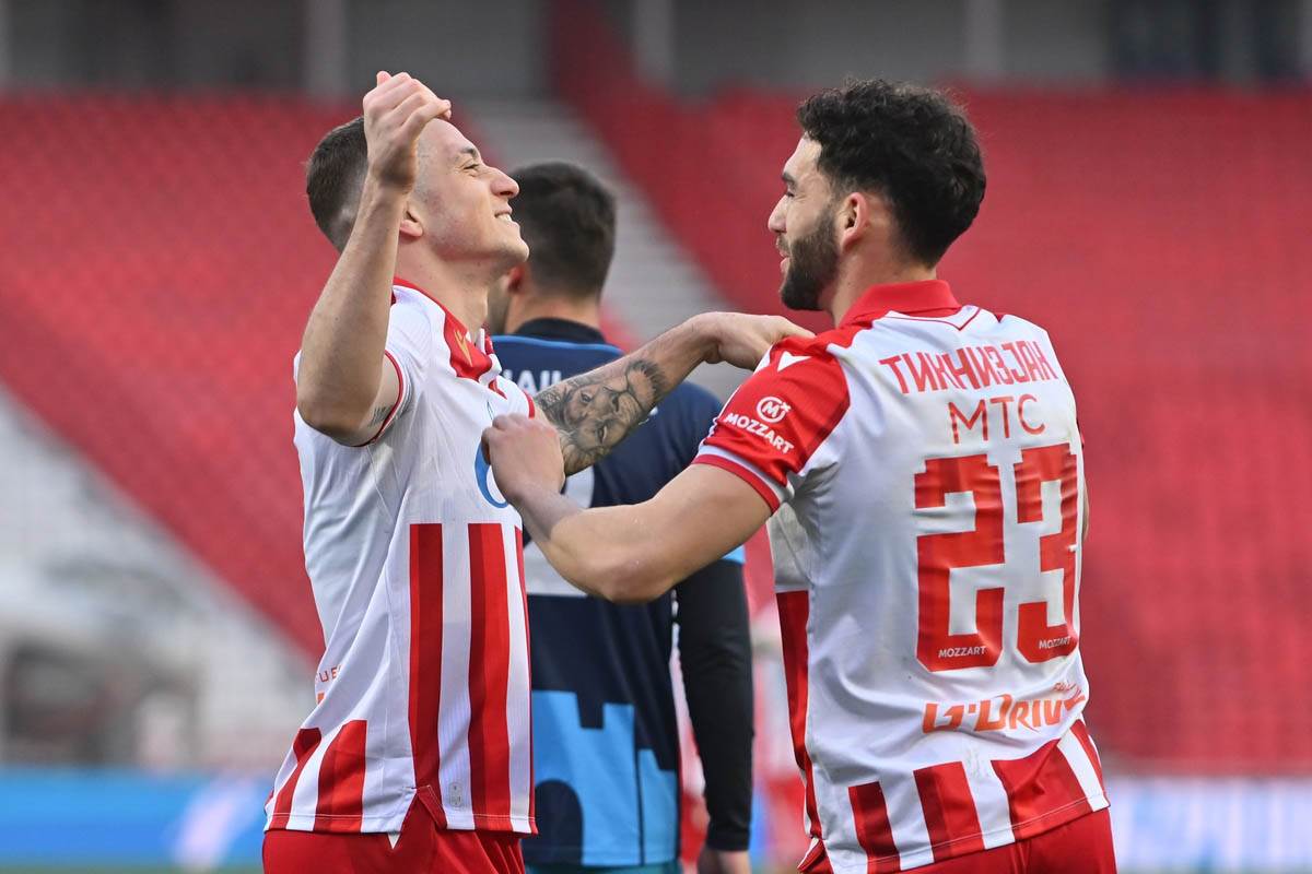 Crvena Zvezda - Radnički Niš (2).jpg