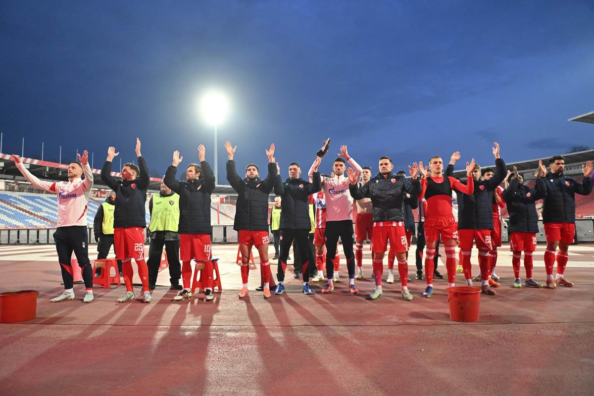 Crvena Zvezda -Radnički Niš (6).jpg