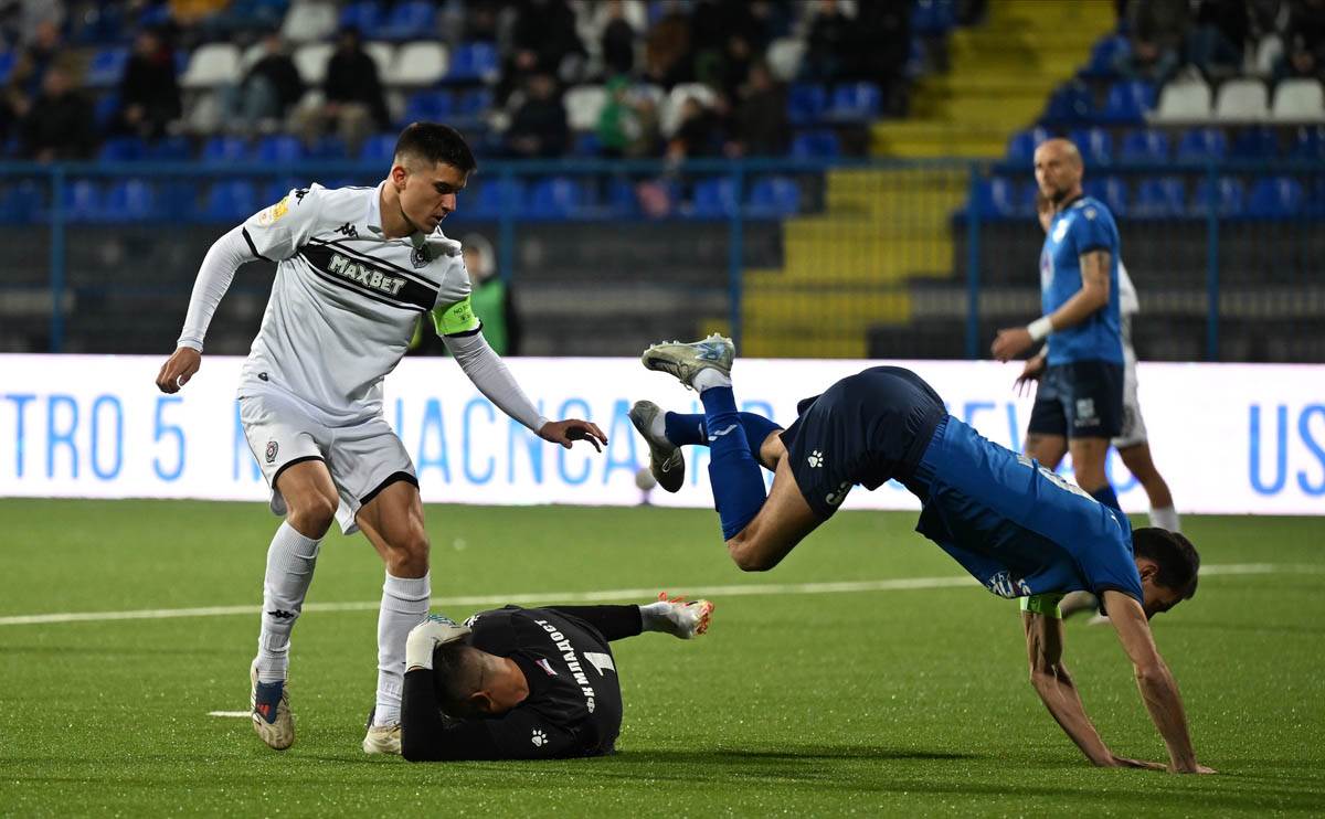 Partizan - Mladost Lučani (1).jpg